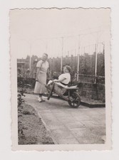 Antique photo women d'occasion  Expédié en Belgium