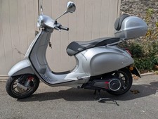 Vespa elettrica primavera for sale  PLYMOUTH