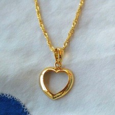 Joli pendentif chaine d'occasion  Expédié en Belgium
