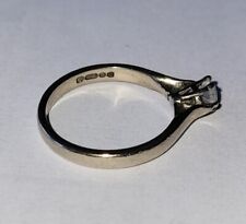 Gorgeous 18ct gold for sale  GREAT YARMOUTH