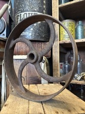 Antiga roda de polia agrícola de correia plana de ferro fundido 12” 2” com steampunk industrial, usado comprar usado Antiga roda de polia agrícola de correia plana de ferro fundido 12” 2” com steampunk industrial, usado comprar usado  Enviando para Brazil