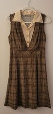 Vestido xadrez marrom sem mangas de seda tema quente com colarinho branco "garota da escola" tamanho 6 comprar usado  Enviando para Brazil