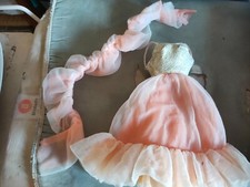 Robe boa barbie d'occasion  Les Mureaux