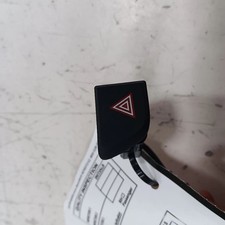 Buick Encore Hazard Switch botão piscador 4 vias 2017 2018 2019 2020 comprar usado Buick Encore Hazard Switch botão piscador 4 vias 2017 2018 2019 2020 comprar usado  Enviando para Brazil