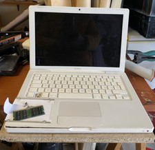 Apple macbook white usato  Ortona