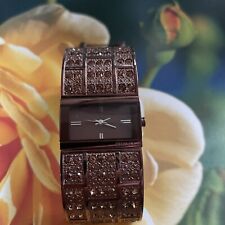Relógio feminino DKNY marrom tom de metal cristal pulseira larga precisa de bateria 7” comprar usado  Enviando para Brazil