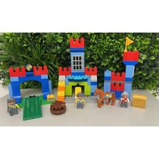 Lego duplo château d'occasion  Puygouzon