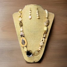 C1946 necklace many for sale  Groveland