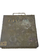 KIT DE PRIMEIROS SOCORROS VINTAGE de emergência caixa de metal equipamento médico Davis 1924 Prop comprar usado  Enviando para Brazil