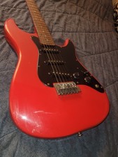 Chitarra elettrica stratocaste usato  Verghereto