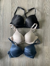 Lote de 3 sutiãs Victoria’s Secret Bombshell push up tamanho 34A ❤️ $160 ❤️ comprar usado  Enviando para Brazil