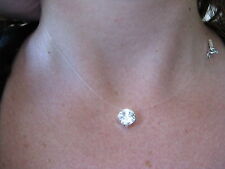 Collier fil transparent d'occasion  Bédée