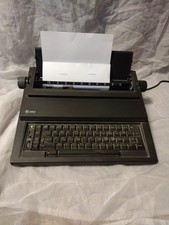 Usado, Máquina de escrever eletrônica portátil pessoal AT&T 6100 funciona com fita de correção comprar usado  Enviando para Brazil