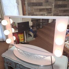 ESPELHO VAIDADE ILUMINADO VANITY GIRL HOLLYWOOD STARLET 25" x 18" comprar usado  ESPELHO VAIDADE ILUMINADO VANITY GIRL HOLLYWOOD STARLET 25" x 18" comprar usado  Enviando para Brazil