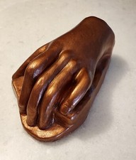 Scultura mano creta usato  Oliveto Lario