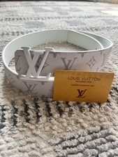 Cinto Louis Vuitton todo branco (usado uma vez) comprar usado  Enviando para Brazil