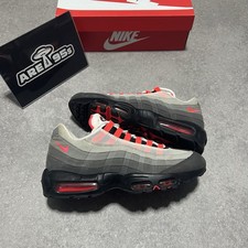 Size 9.5 nike for sale  SOUTHPORT