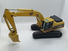 Escavatore caterpillar cat usato  Vertemate con Minoprio