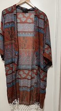Kimono feminino Romeo & Juliet Couture franja transparente tamanho M manga 3/4 comprar usado  Enviando para Brazil