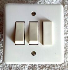 Legrand double switch d'occasion  Expédié en Belgium