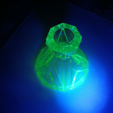 Uranium glass candlestick for sale  BARNSLEY