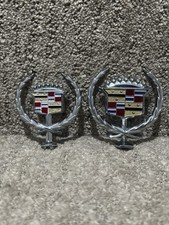 Two original cadillac d'occasion  Expédié en Belgium
