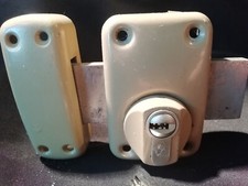 Verrou applique cylindre d'occasion  Rouen-