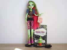 Monster high venus d'occasion  Talmont-Saint-Hilaire