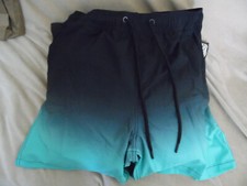 Ensemble vert shirt d'occasion  La Ciotat