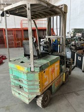 carrello elevatore elettrico usato carrello elevatore elettrico usato Lavello