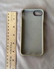 Usado, Capa Speck para iPhone 7/8 Plus. Preto-cinza desbotado de cima para baixo. Texturizado para aderência comprar usado  Enviando para Brazil
