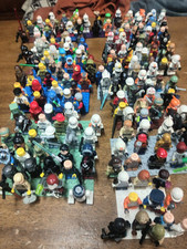 182 lego minifigures for sale  Pueblo