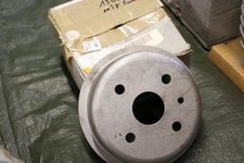 Riginal bremstrommel 99304 gebraucht kaufen  Berlin