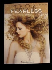 Taylor Swift - Fearless Sheet Music 13 Song Songbook for Piano Vocal & Guitar, usado comprar usado  Enviando para Brazil