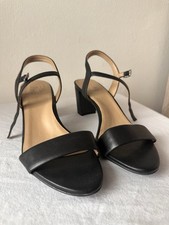 Naturalizer women open for sale  Palm Beach Gardens