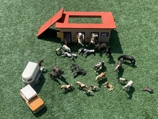 Schleich stables horses for sale  HARLOW
