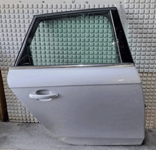 8k9833052d porta post. usato  Italia