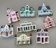 Lote de 8 casas Sheila cabo gótico vitoriano de madeira maio /nota descrição comprar usado Lote de 8 casas Sheila cabo gótico vitoriano de madeira maio /nota descrição comprar usado  Enviando para Brazil