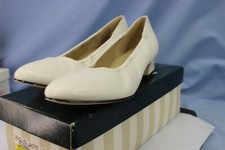 Naturalizer women roslyn for sale  Walthill
