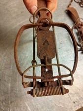 Five traps three for sale  Oakley