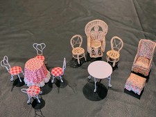 Usado, Antigo 11 peças casa de bonecas miniatura bistrô deli mesa e cadeiras conjunto de vime etc  comprar usado  Enviando para Brazil