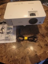 Projetor para jogos BenQ TH685 1080p 4K HDR suporte. Com novo suporte Chief RPMBU.  comprar usado  Enviando para Brazil