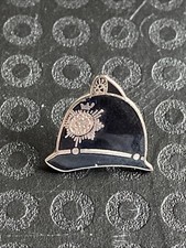 Pin police british d'occasion  Expédié en Belgium