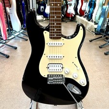 Squier Affinity Fat Stratocaster Corpo de Amieiro Usado BK com Estojo Macio comprar usado Squier Affinity Fat Stratocaster Corpo de Amieiro Usado BK com Estojo Macio comprar usado  Enviando para Brazil