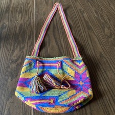 Usado, Bolsa balde Wayuu mochila tamanho M crochê macrone multicolorida franja cordão comprar usado  Enviando para Brazil