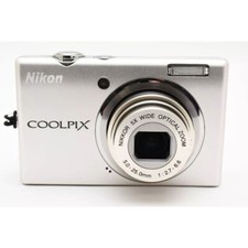 Nikon COOLPIX S570 Digital Camera 12.0MP 5x Optical Zoom Smile Detection Silver na sprzedaż  Wysyłka do Poland