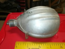 Vecchia antica borraccia usato Vecchia antica borraccia usato  Italia