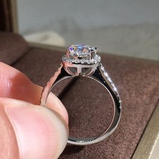 Anel de casamento feminino folheado a ouro branco 14K com diamante criado em laboratório corte redondo 2 quilates comprar usado  Enviando para Brazil