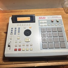 AKAI Professional MPC 2000 XL CENTRO DE PRODUÇÃO MIDI (COMO ESTÁ, LEIA) comprar usado  Enviando para Brazil