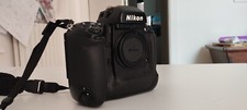 Nikon macchina fotografica usato  Schivenoglia